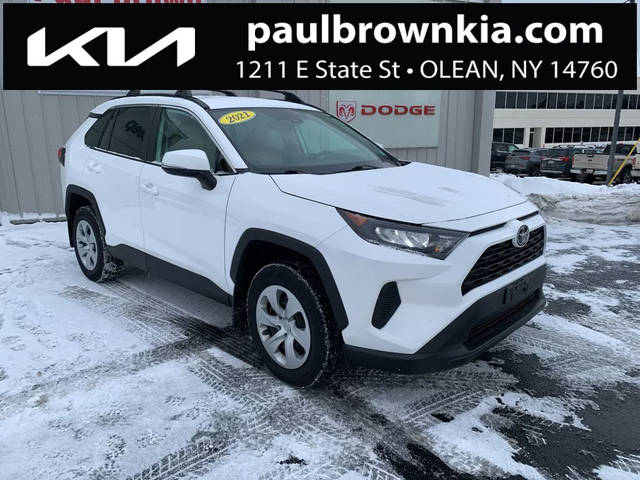 2021 Toyota RAV4 LE AWD photo