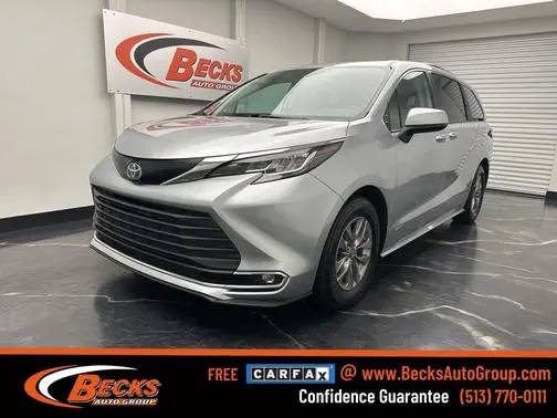 2021 Toyota Sienna XLE AWD photo
