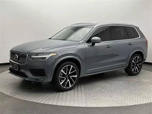 2021 Volvo XC90 Momentum AWD photo