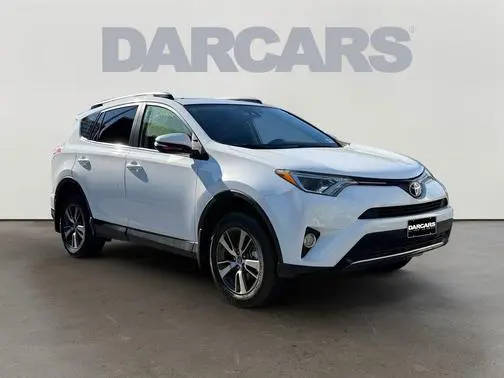 2018 Toyota RAV4 XLE AWD photo