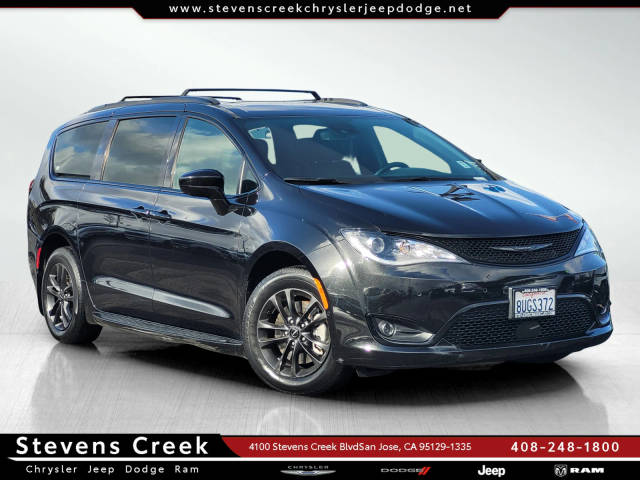 2020 Chrysler Pacifica Minivan Launch Edition AWD photo