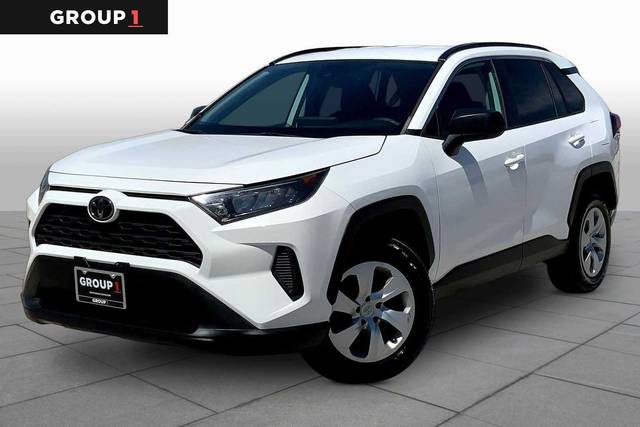 2020 Toyota RAV4 LE FWD photo