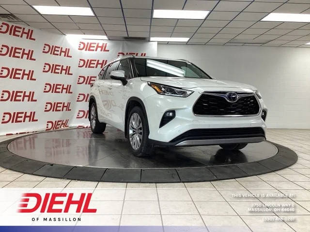 2021 Toyota Highlander Platinum AWD photo