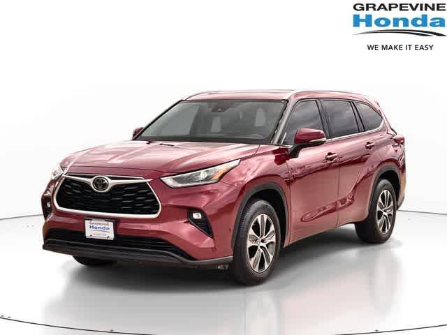 2021 Toyota Highlander XLE FWD photo
