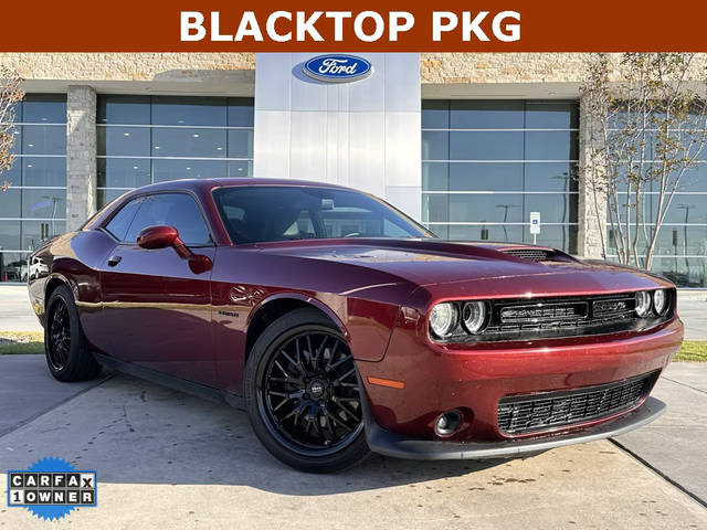 2021 Dodge Challenger R/T RWD photo