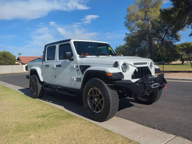 2021 Jeep Gladiator 80th Anniversary 4WD photo