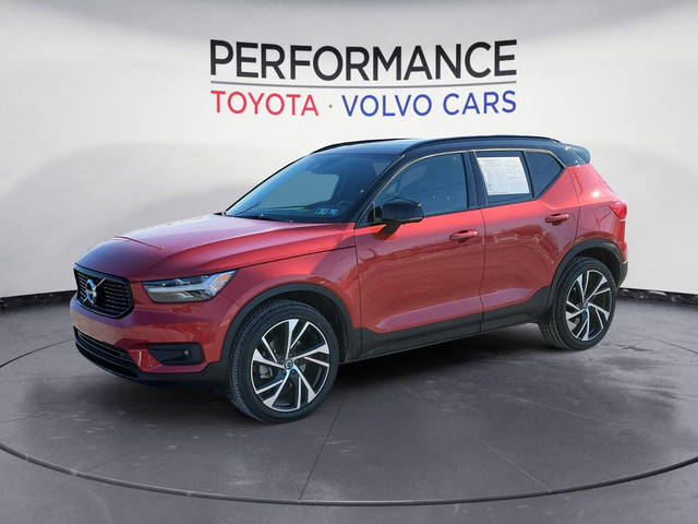 2021 Volvo XC40 R-Design AWD photo