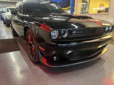 2021 Dodge Challenger R/T RWD photo