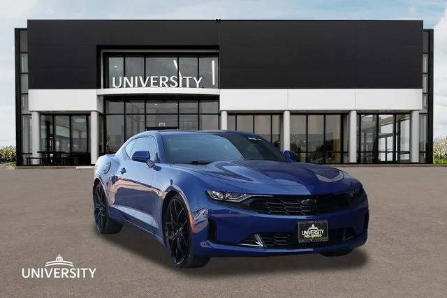 2021 Chevrolet Camaro 1LT RWD photo