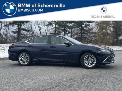 2021 Lexus ES ES 300h Luxury FWD photo