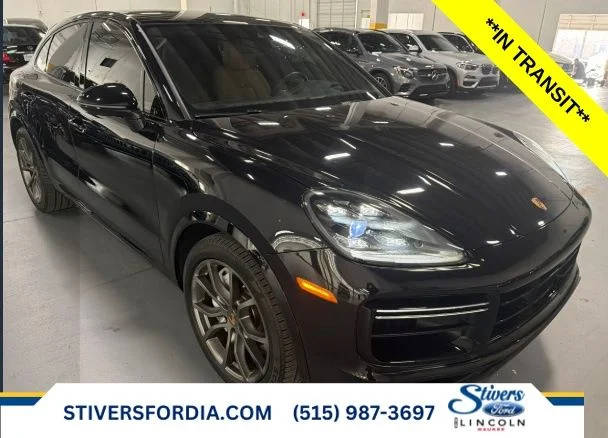 2021 Porsche Cayenne Coupe Turbo AWD photo