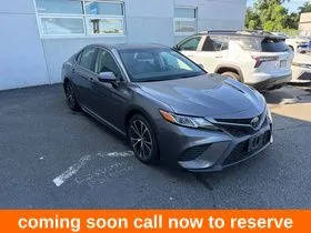 2018 Toyota Camry SE FWD photo