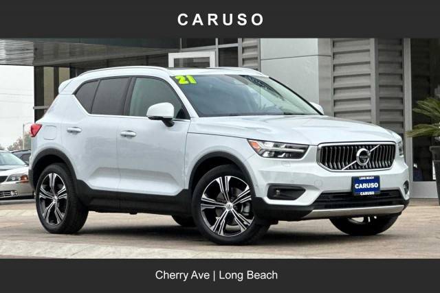 2021 Volvo XC40 Inscription AWD photo