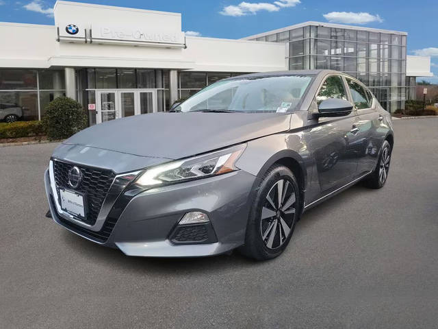 2021 Nissan Altima 2.5 SV AWD photo