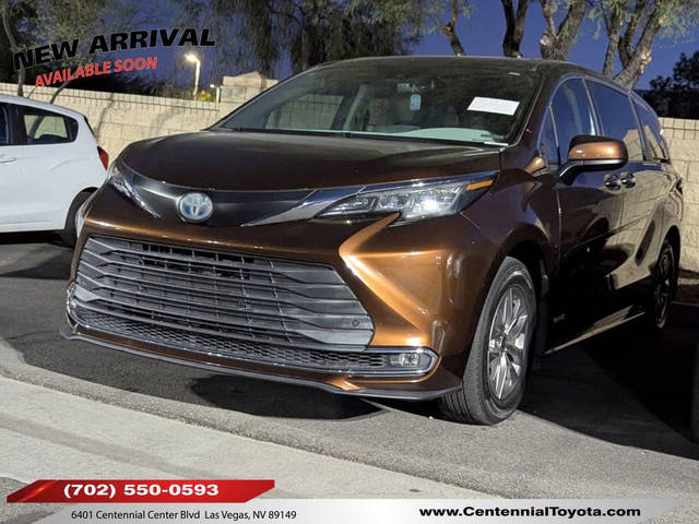 2021 Toyota Sienna XLE FWD photo