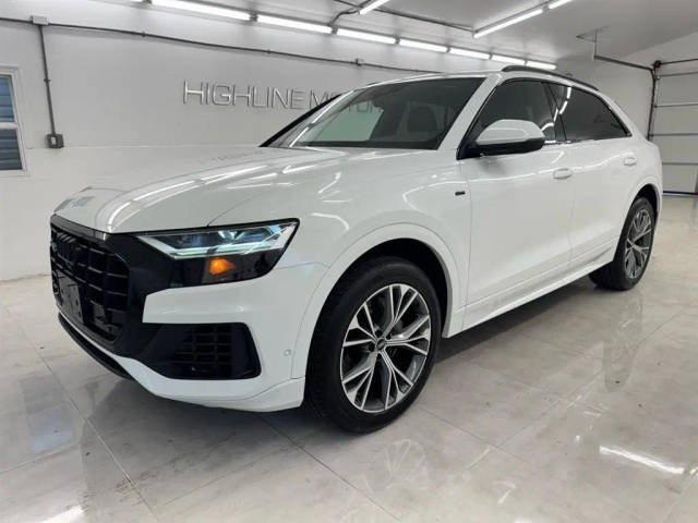 2021 Audi Q8 Premium AWD photo