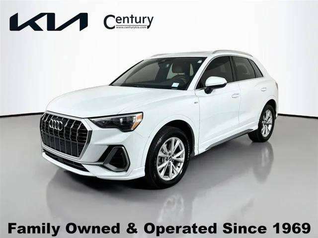 2021 Audi Q3 S line Premium AWD photo