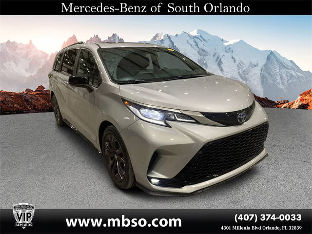 2021 Toyota Sienna XSE FWD photo