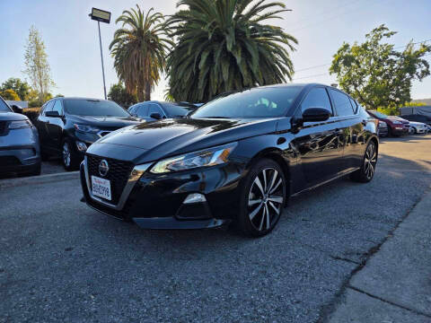 2021 Nissan Altima 2.5 SR FWD photo