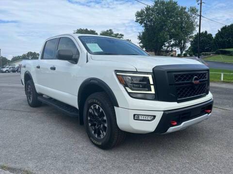 2021 Nissan Titan PRO-4X 4WD photo