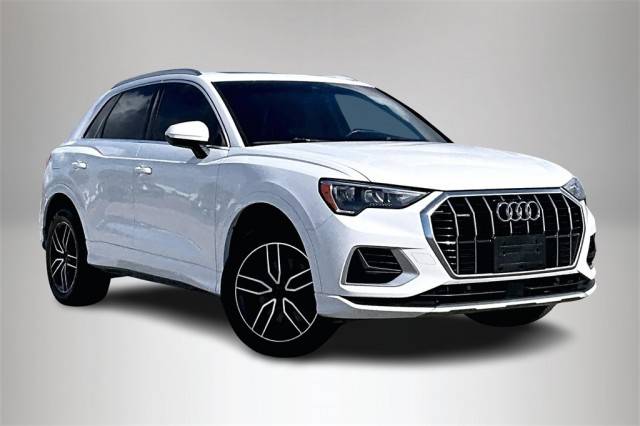 2019 Audi Q3 Premium AWD photo