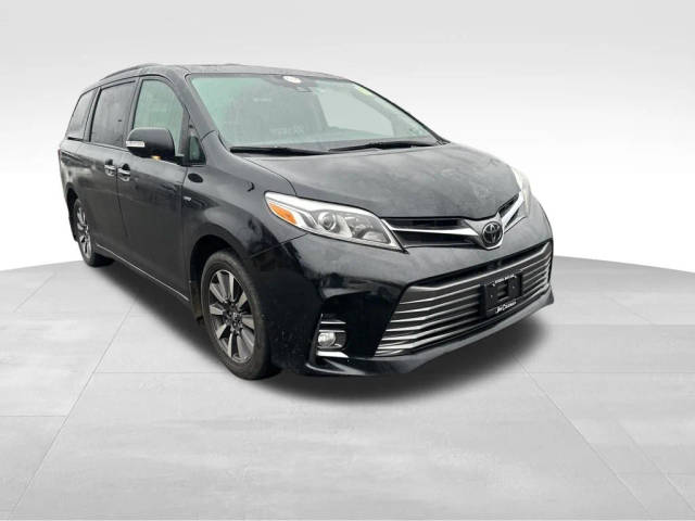 2019 Toyota Sienna Limited Premium AWD photo