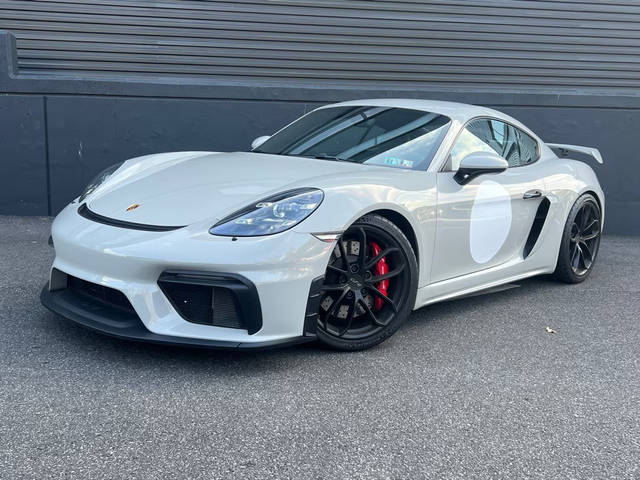 2021 Porsche Cayman GT4 RWD photo