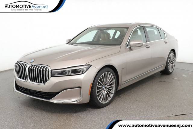 2021 BMW 7 Series 740i RWD photo