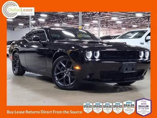 2021 Dodge Challenger SXT RWD photo