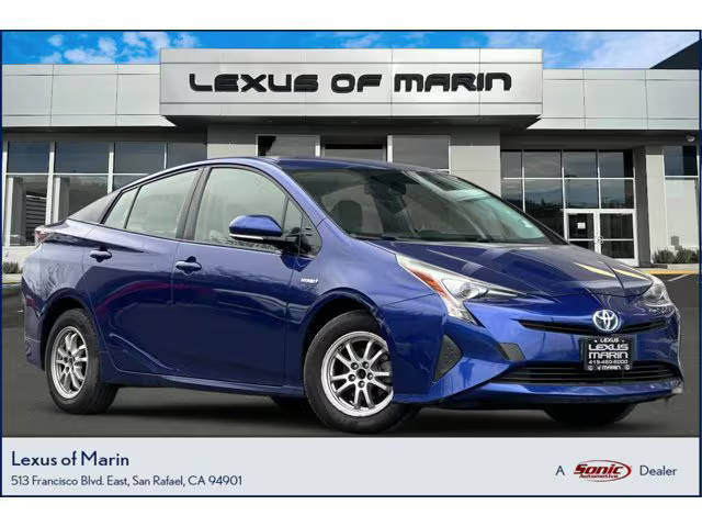 2016 Toyota Prius Three FWD photo