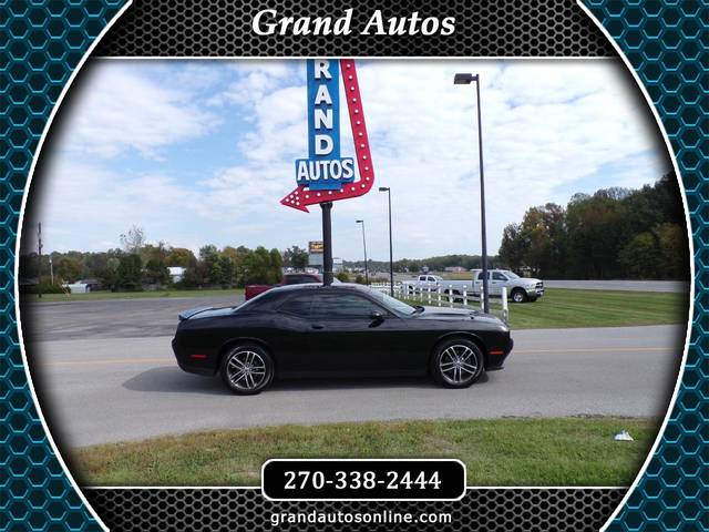 2019 Dodge Challenger SXT AWD photo