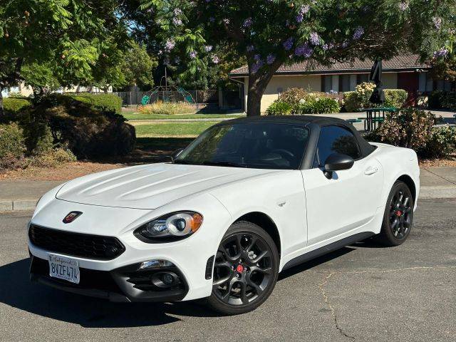 2020 FIAT 124 Spider Abarth RWD photo