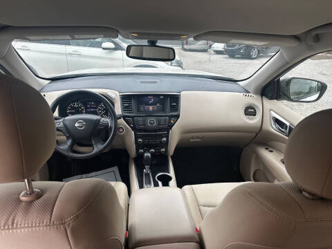 2020 Nissan Pathfinder SV 4WD photo