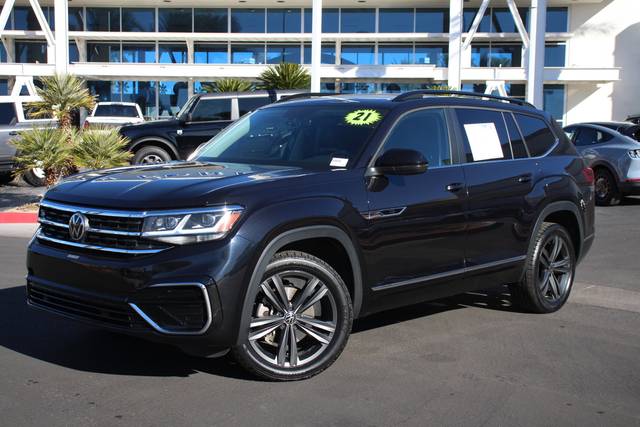 2021 Volkswagen Atlas 3.6L V6 SE w/Technology R-Line AWD photo