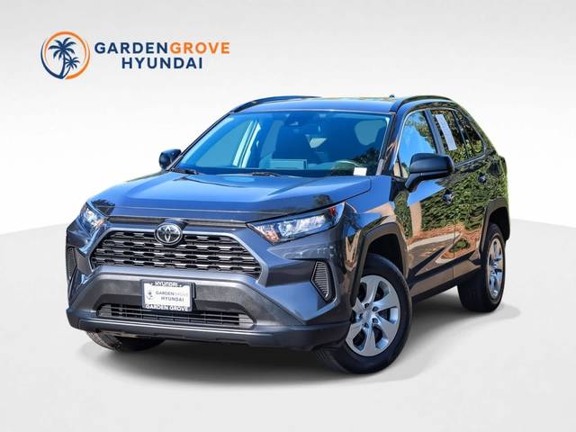 2021 Toyota RAV4 LE AWD photo