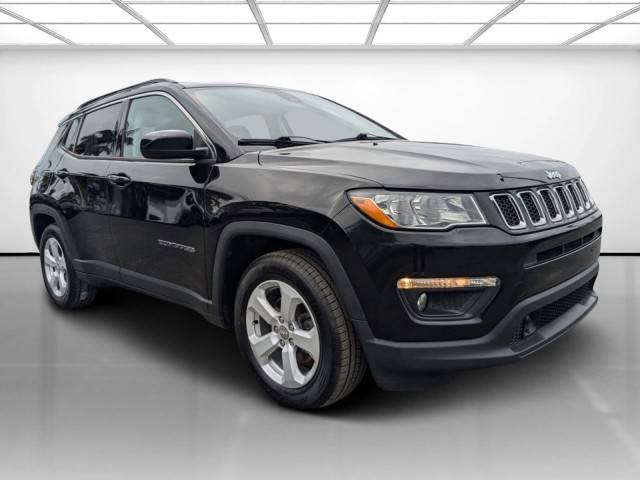 2021 Jeep Compass Latitude FWD photo