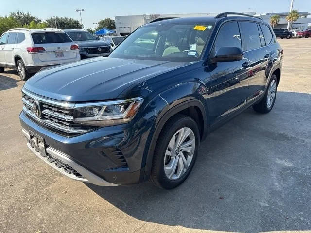 2021 Volkswagen Atlas 3.6L V6 SE w/Technology FWD photo