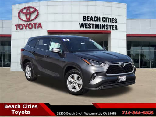 2021 Toyota Highlander LE FWD photo