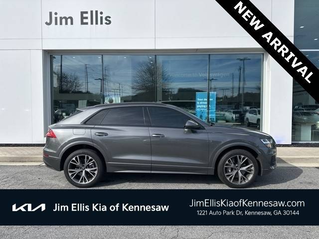 2021 Audi Q8 Premium AWD photo