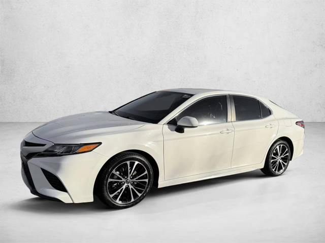 2019 Toyota Camry SE FWD photo