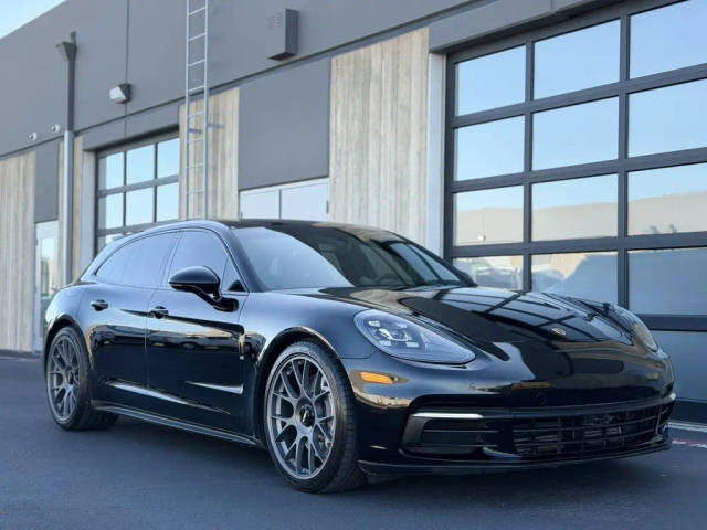 2020 Porsche Panamera 4 AWD photo