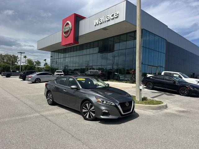 2021 Nissan Altima 2.5 SV FWD photo