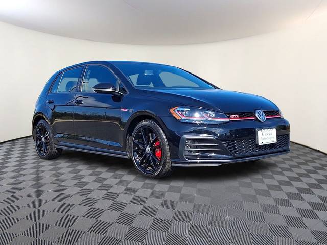 2021 Volkswagen Golf GTI SE FWD photo