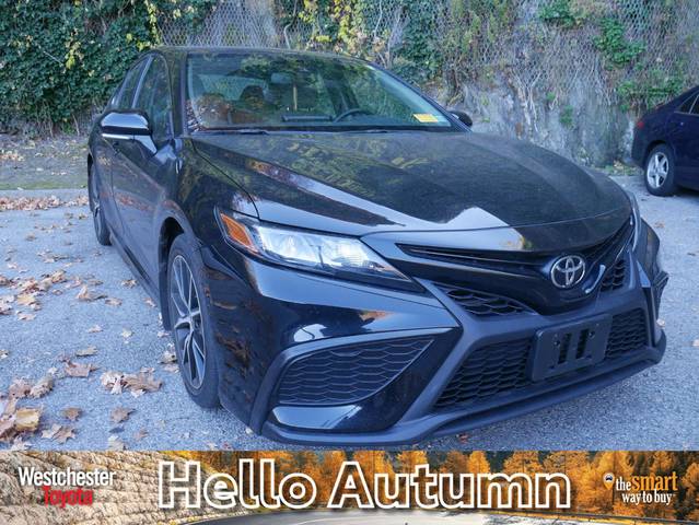 2021 Toyota Camry SE AWD photo