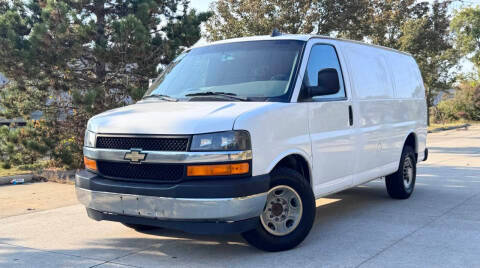2019 Chevrolet Express Cargo RWD photo