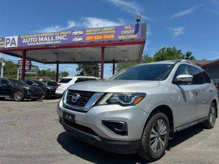 2020 Nissan Pathfinder S 4WD photo