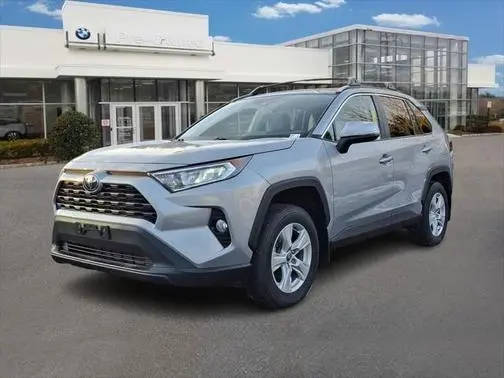 2021 Toyota RAV4 XLE AWD photo