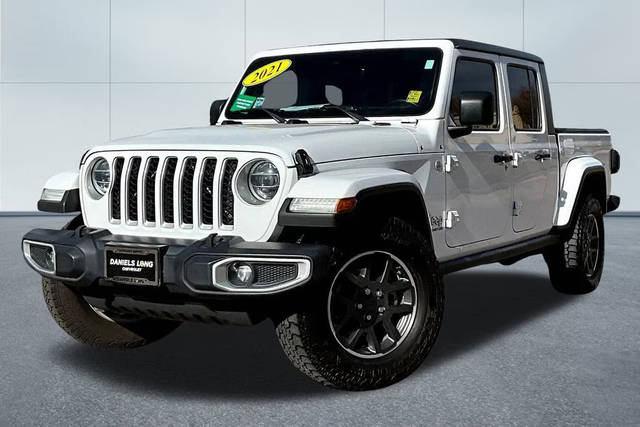 2021 Jeep Gladiator Overland 4WD photo