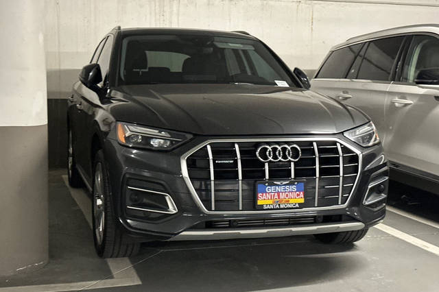 2021 Audi Q5 Premium Plus AWD photo