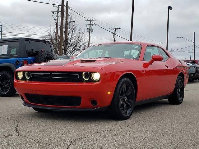 2019 Dodge Challenger SXT RWD photo